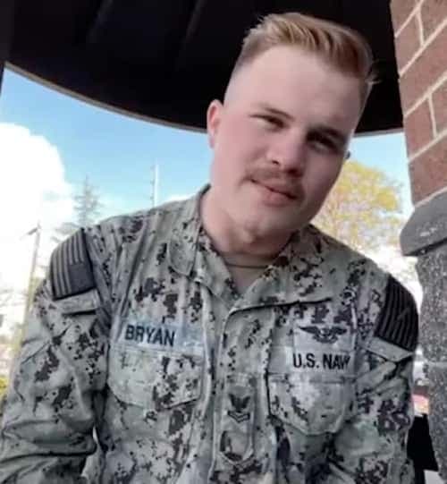 Zach Bryan — photo 2