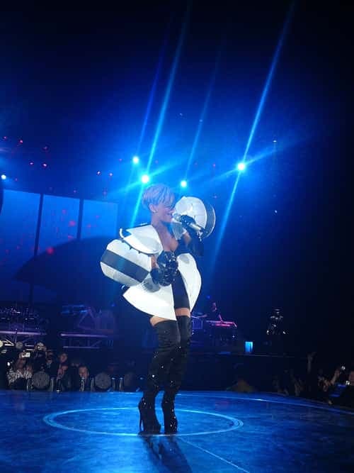 Rihanna β photo 2