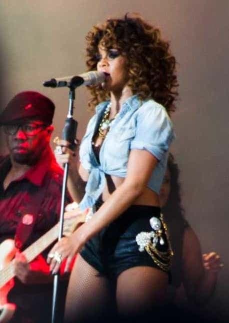 Rihanna β photo 3